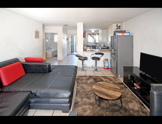 2 BEDROOM APARTMENT FOR SALE IN BRIXTON
